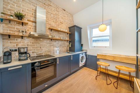 2 bedroom flat to rent, Upper Tachbrook Street, London SW1V
