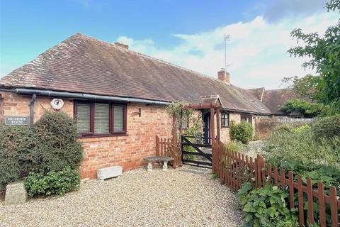 2 bedroom barn conversion for sale, Sherbourne Court, Sherbourne, Warwick