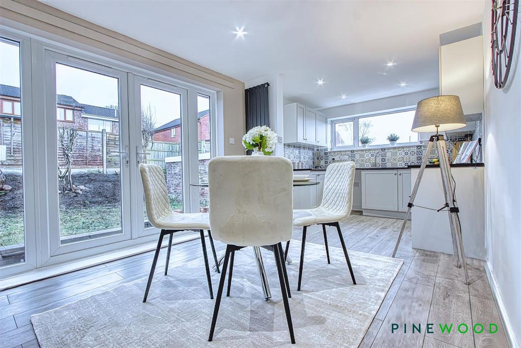 Kitchen diner
