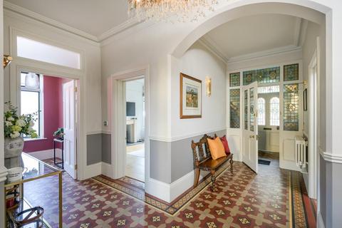 undefined, The Avenue, Cirencester, Gloucestershire, GL7