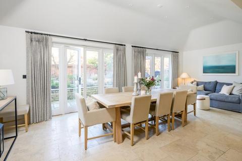 undefined, The Avenue, Cirencester, Gloucestershire, GL7