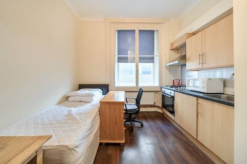 Studio to rent, Cromwell Road, South Kensington, London, SW7