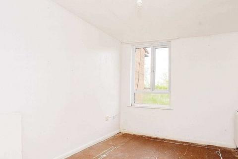 2 bedroom terraced house to rent, Kings Road, Harrow