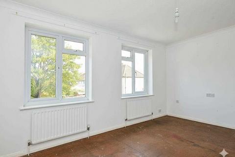 2 bedroom terraced house to rent, Kings Road, Harrow