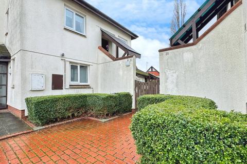 1 bedroom apartment for sale, Pages Court, Preston PR5