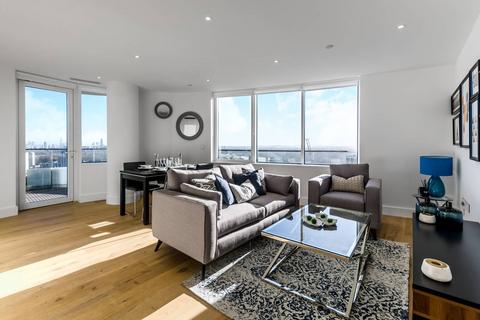 2 bedroom flat to rent, Lombard Wharf, Battersea, London, SW11