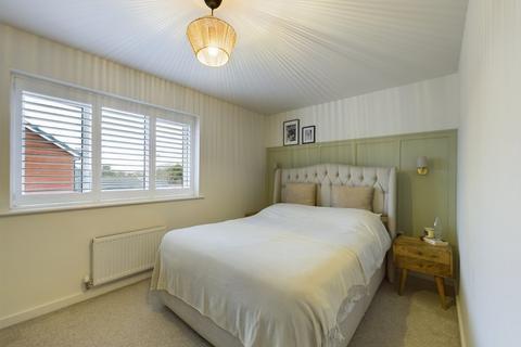 2 bedroom semi-detached house for sale, Egret Drive, Bristol BS49