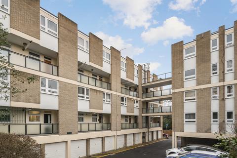 2 bedroom apartment to rent, Putney Hill, Putney SW15