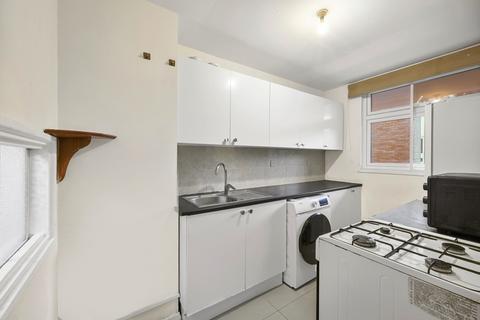 2 bedroom apartment to rent, Putney Hill, Putney SW15