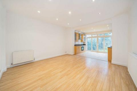 2 bedroom flat to rent, Lyndale Avenue, London NW2