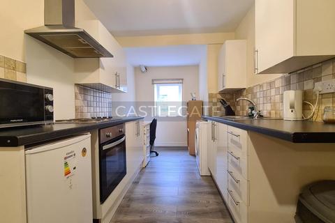1 bedroom flat to rent, Westgate Apartments, Huddersfield, HD1 1AB