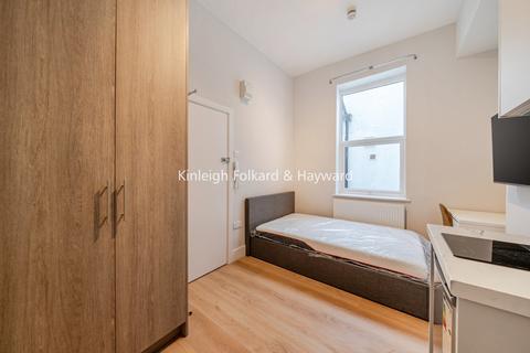 Property to rent, Uxbridge Road, London, W12
