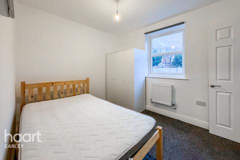 2 bedroom apartment to rent, Wilson Road, READING