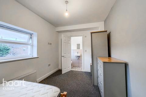 2 bedroom apartment to rent, Wilson Road, READING