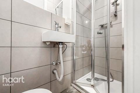 2 bedroom apartment to rent, Wilson Road, READING