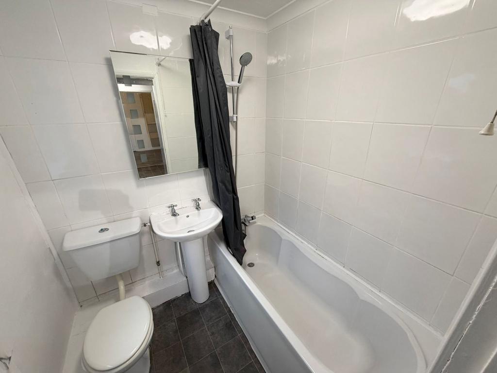Bathroom1