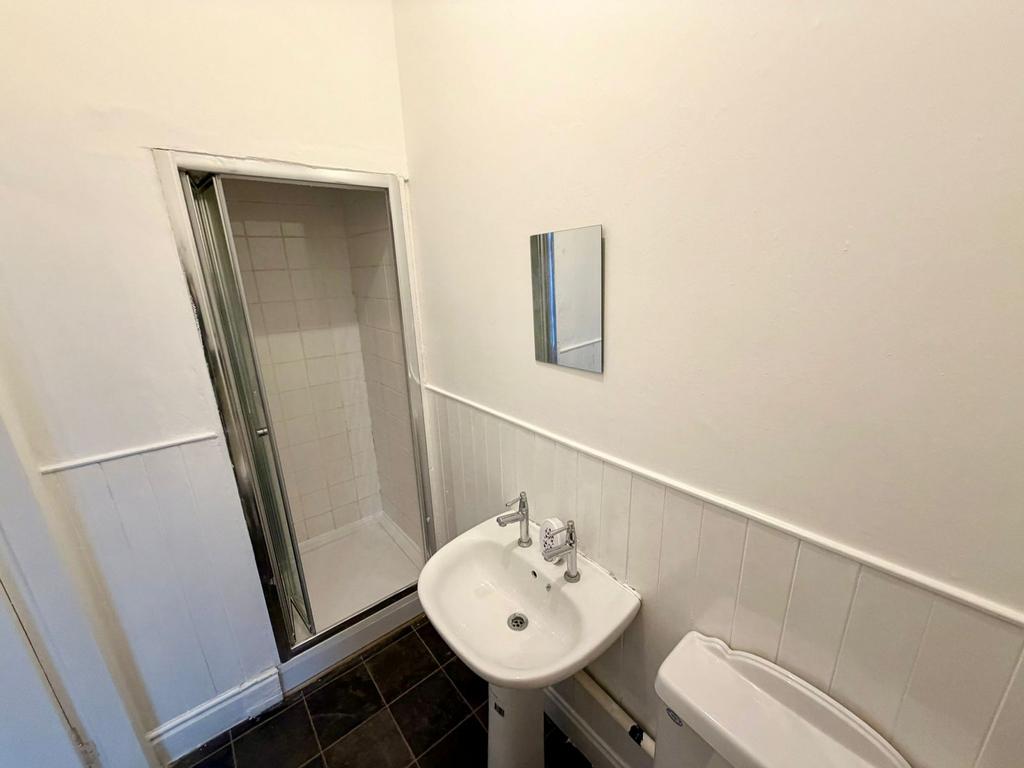 Bathroom2