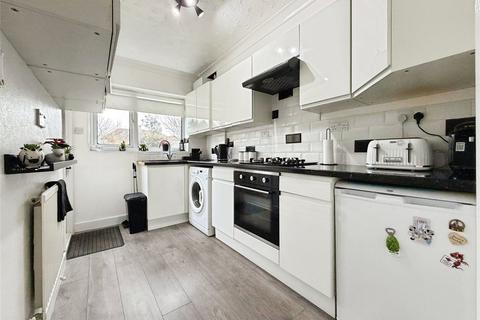 3 bedroom semi-detached house for sale, Gipsy Road, Welling DA16