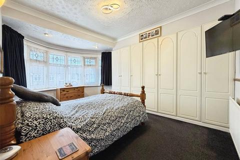 3 bedroom semi-detached house for sale, Gipsy Road, Welling DA16