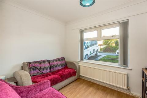 3 bedroom semi-detached house for sale, Woodfield Avenue, Pontlliw, SWANSEA