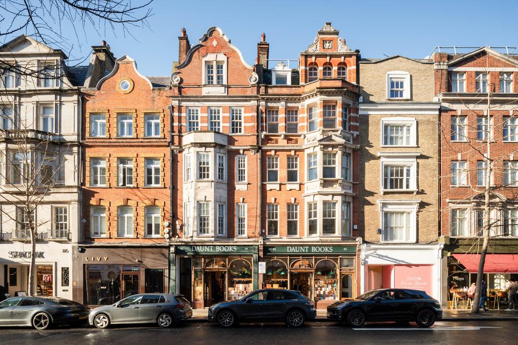 325168 - Flat 3, 110 Great Portland Street, Lon...