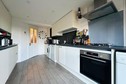 2 bedroom terraced house for sale, Overdown Road, London, SE6