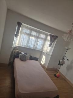 undefined, Tokyngton Avenue, Wembley HA9