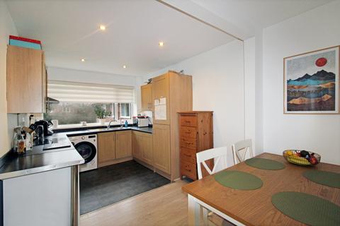 2 bedroom apartment for sale, Meadow Court, Anchor Meadow, Farnborough , Hampshire, GU14