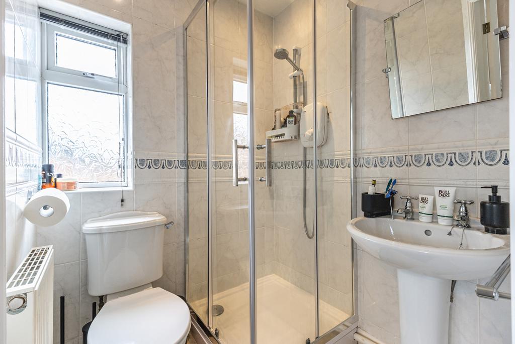 En-Suite 2