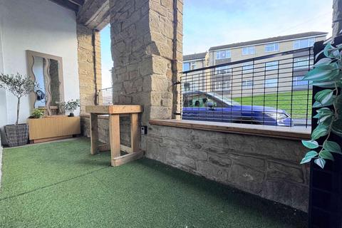 2 bedroom apartment for sale, Green Lane, Greetland HX4