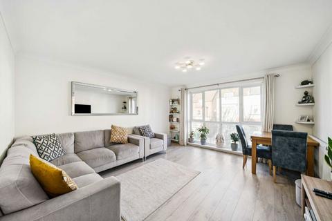 2 bedroom flat for sale, Manorgate Road, Kingston Upon Thames KT2