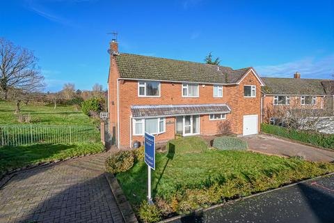Tanglewood, 12 The Wold, Claverley, Wolverhampton