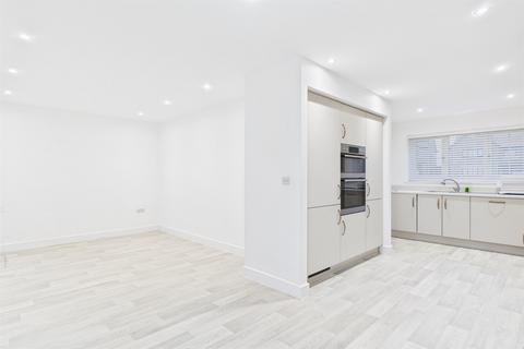 4 bedroom property to rent, Stoney Wood Drive, Wynyard, Billingham