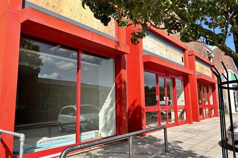 Retail property (high street) to rent, Newgate Beccles NR34 9AT
