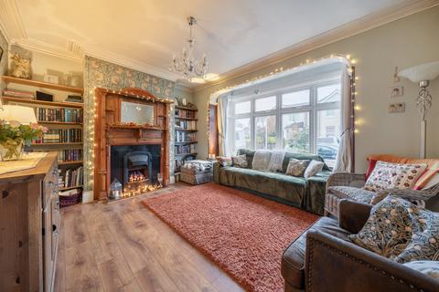 4 bedroom semi-detached house for sale, Newlands Avenue, Shirley, Southampton, Hampshire, SO15