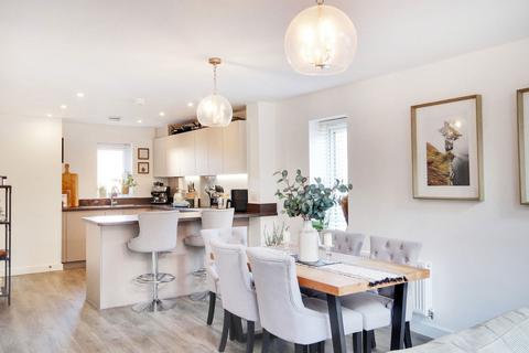 2 bedroom end of terrace house for sale, Caxton Park, Northfleet, Gravesend, Kent, DA11 8GA