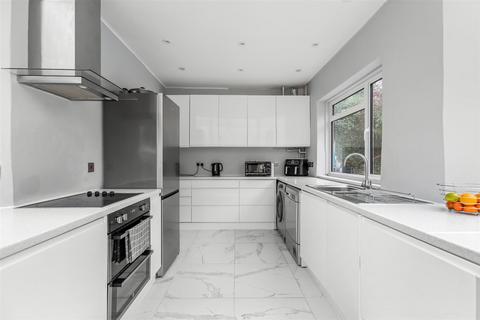 undefined, Hartley Down, Purley CR8