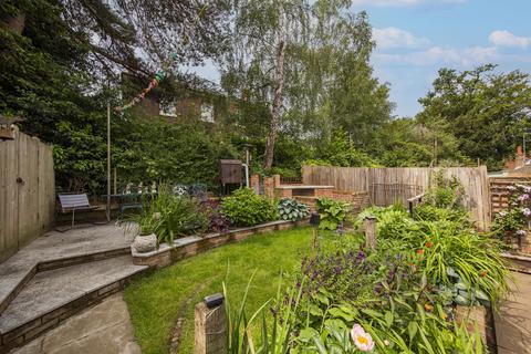 undefined, Pearse Place, Lamberhurst