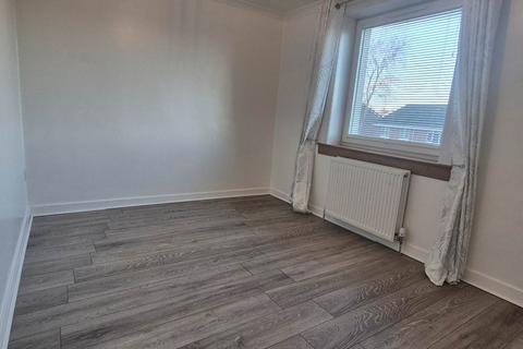 3 bedroom flat to rent, Ardnahoe Avenue, Toryglen