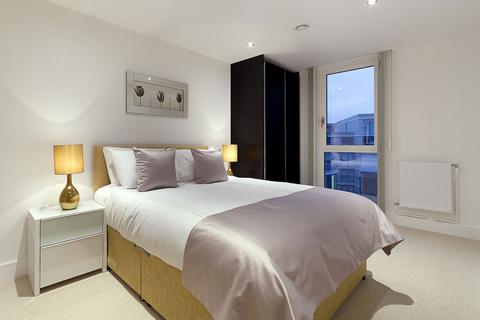 2 bedroom flat to rent, Seager Place, London SE8