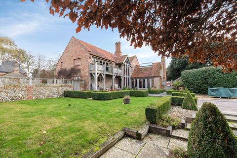 undefined, An Exceptional Coastal Residence in Cley