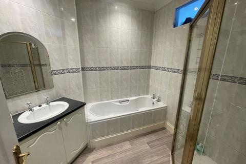 undefined, Flat 2, Malabar House
