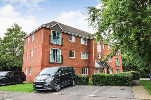 2 bedroom apartment for sale, Collingwood, Farnborough, Hampshire, GU14
