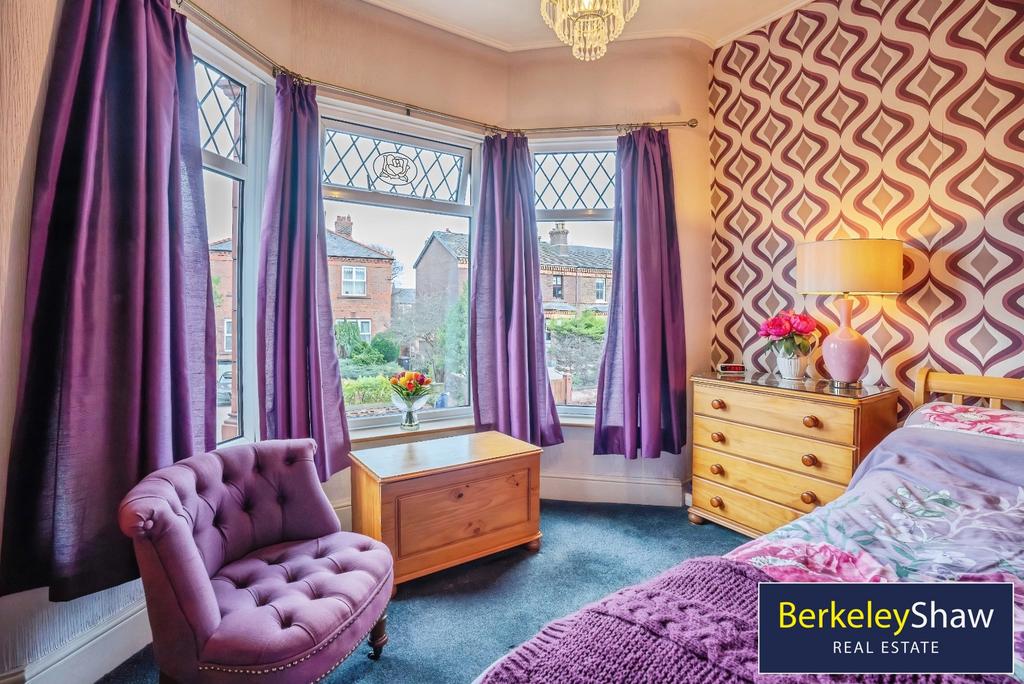 Bedroom 1 (2)