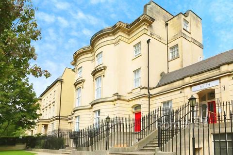 2 bedroom flat to rent, Kings Road, Reading, Berkshire, RG1