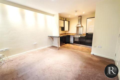 2 bedroom apartment for sale, Glovers Hill Court, Rugeley WS15
