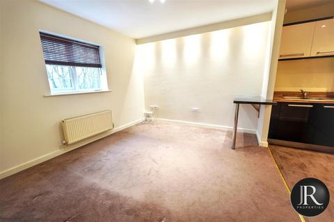 2 bedroom apartment for sale, Glovers Hill Court, Rugeley WS15