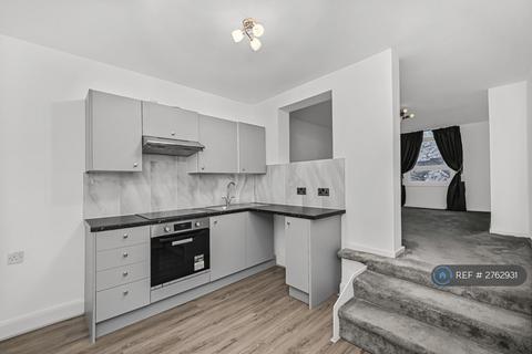 2 bedroom flat to rent, Highfield Road, Dartford, DA1