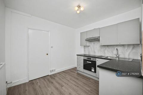 2 bedroom flat to rent, Highfield Road, Dartford, DA1