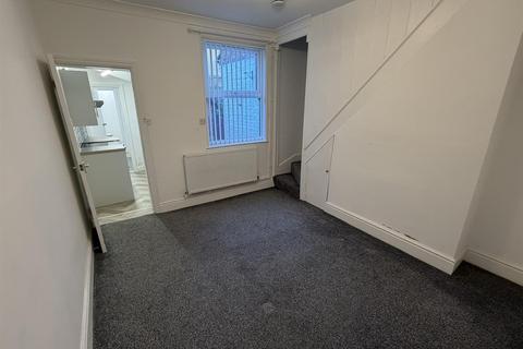 2 bedroom terraced house to rent, Trinity Lane, Beverley